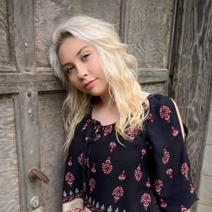 Meet your Posher, Bethany